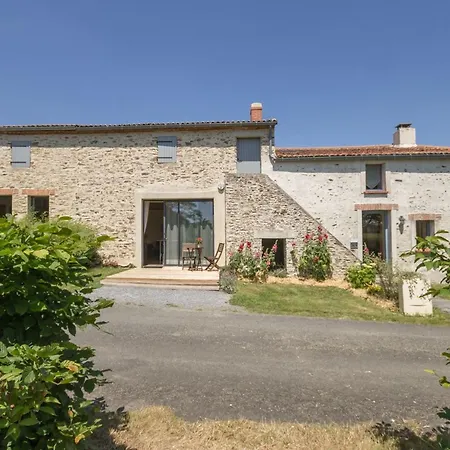 Spacieux Avec Jardin Prive A 20 Km De Nantes, Equipe Wi-fi Et Ideal Pour Familles - Fr-1-306-801 Holiday home *